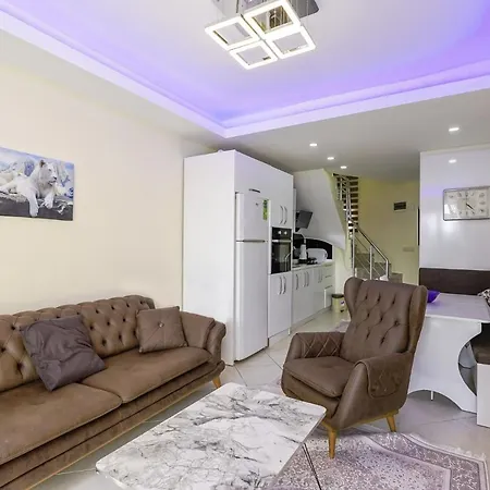 Апартаменты Chic W Patio 5 Min To In Анталья